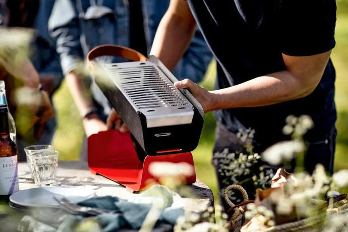 UNA Grill - The Ultra Sleek and Portable Charcoal Grill